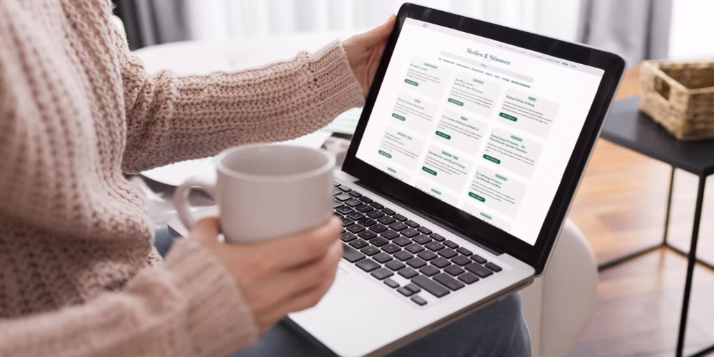 Laptop in Nahaufnahme mit der geöffneten Wut-Mut Website